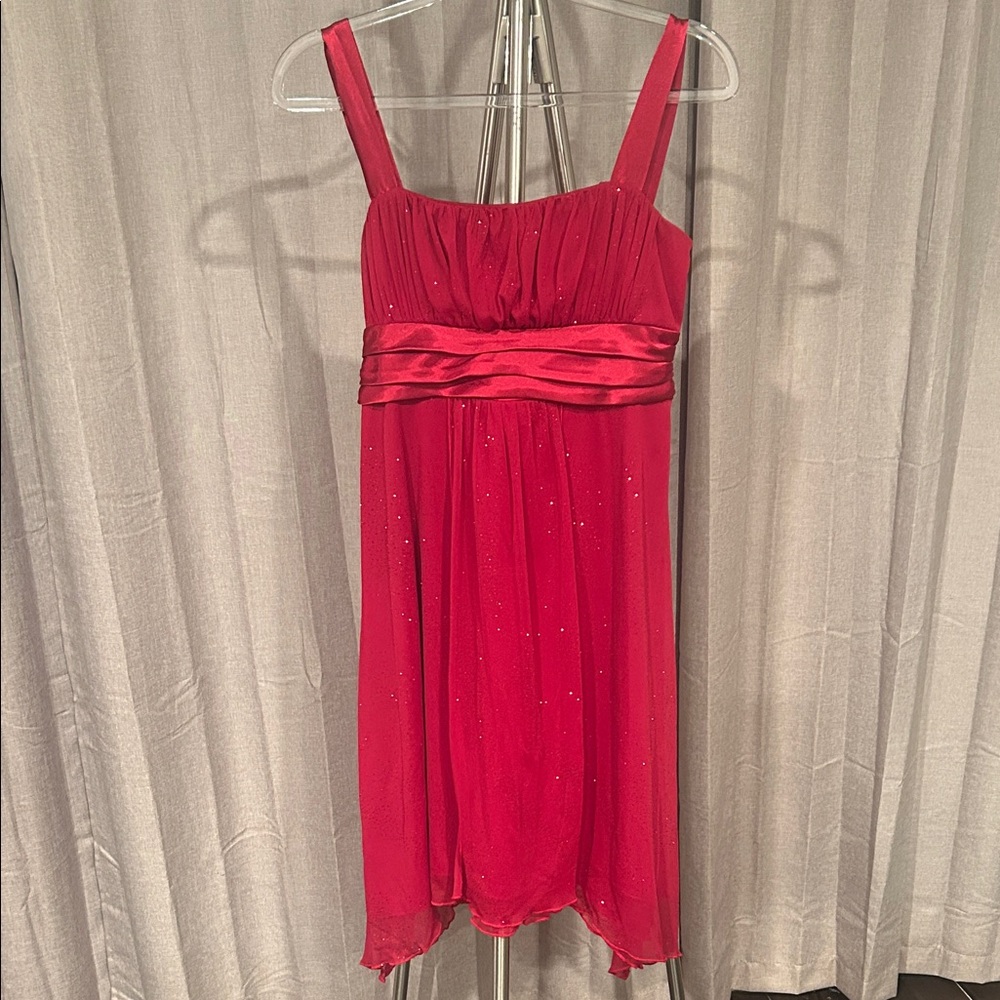 City‎ Triangles Vibrant Red Dress